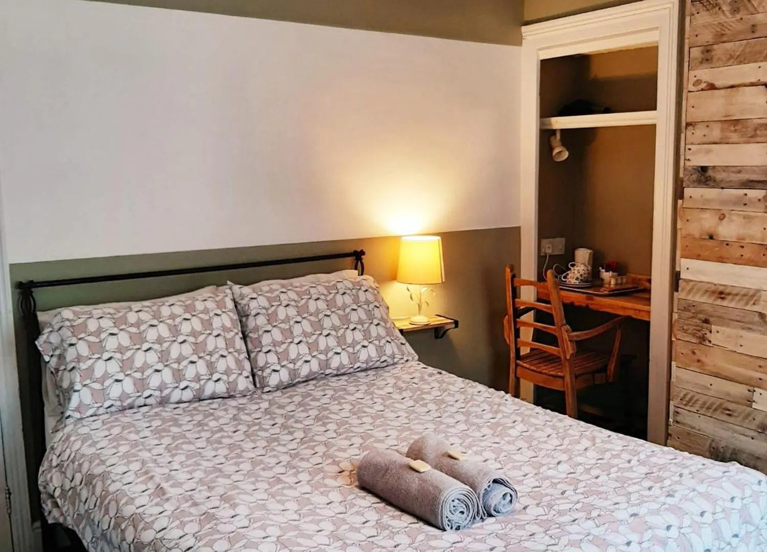 Salisbury Guest House - Free Parking York